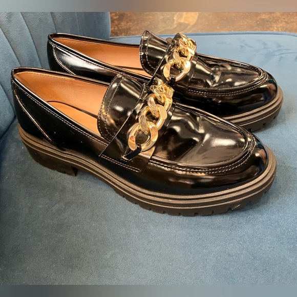 INC Brea Black Loafers with Gold Chain - Picture 3 of 6